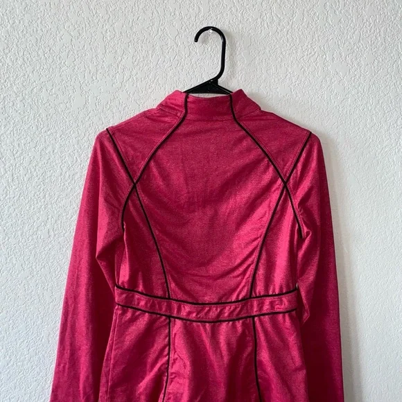 Red jacket - Picture 2 of 2